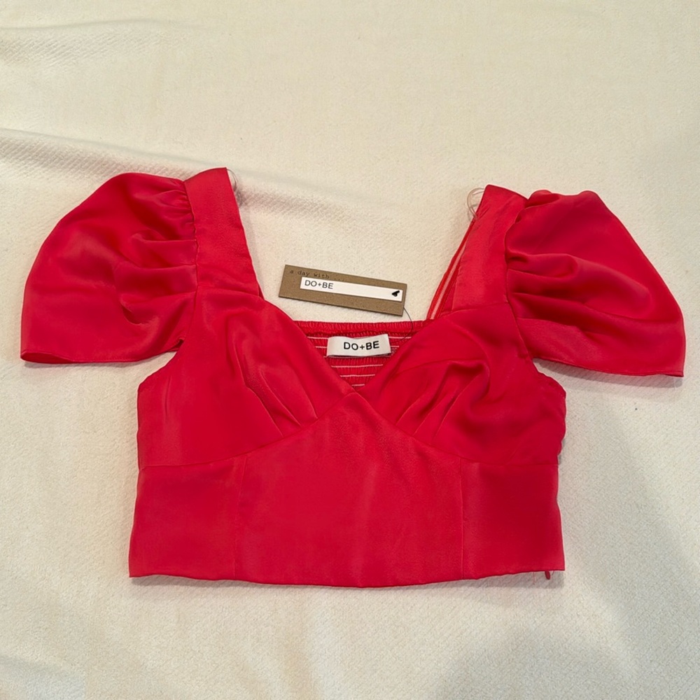 NWT DO+BE Hot Pink Short Sleeve Crop Top